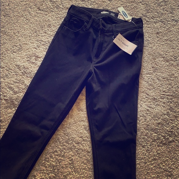 SOLD-Old Navy Rockstar Jeans - Picture 1 of 4
